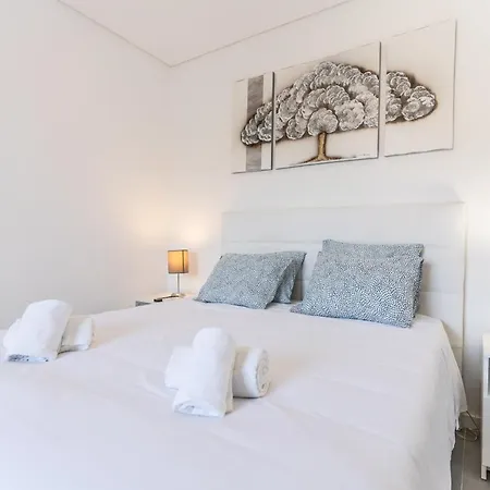 Appartement #110 T1 Almeida Garrett By Holidays *