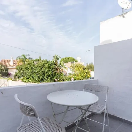 Apartamento #110 T1 Almeida Garrett By Holidays
